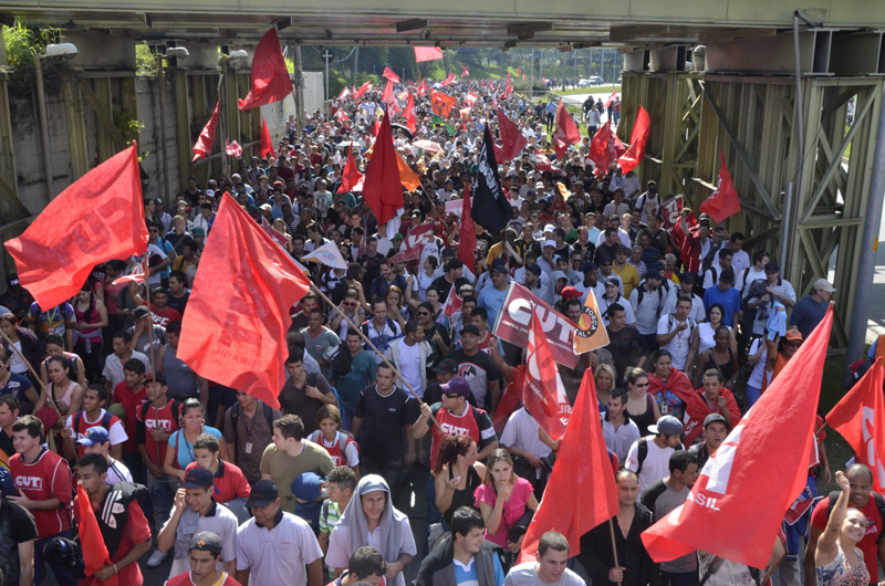 Organizadores demonstram que manifestação do dia 11 reuniu mais de 15 mil trabalhadores, e não 3 mil, como afirmaram alguns orgãos de imprensa