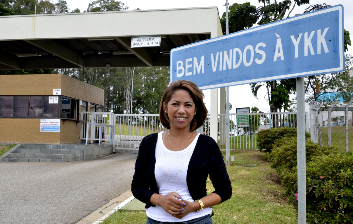 Cíntia Regina dos Santos foi reintegrada na empresa na manhã desta segunda-feira, dia 14