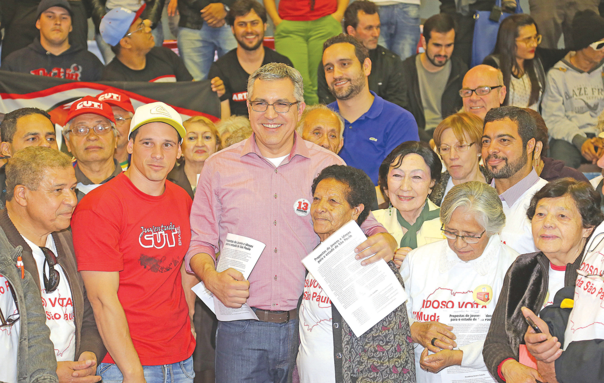 Alexandre Padilha assumiu compromissos no encontro de gerações realizado em São Paulo dia 16