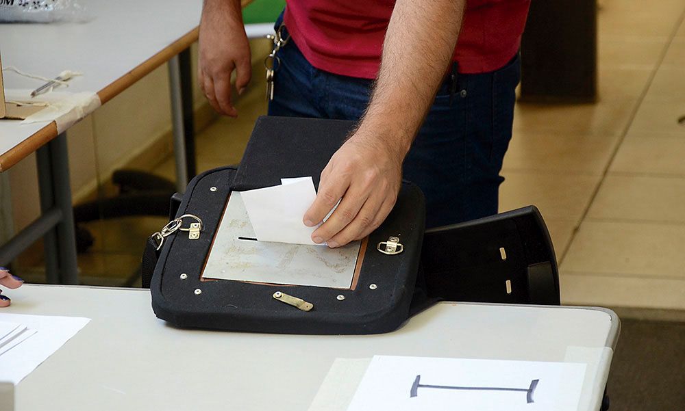 Neste segundo turno as eleições acontecem nos dias 15, 16 e 17 de março