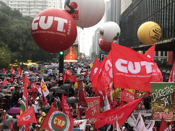 Manifestação em SP reuniu milhares de trabalhadores contra o presidente golpista