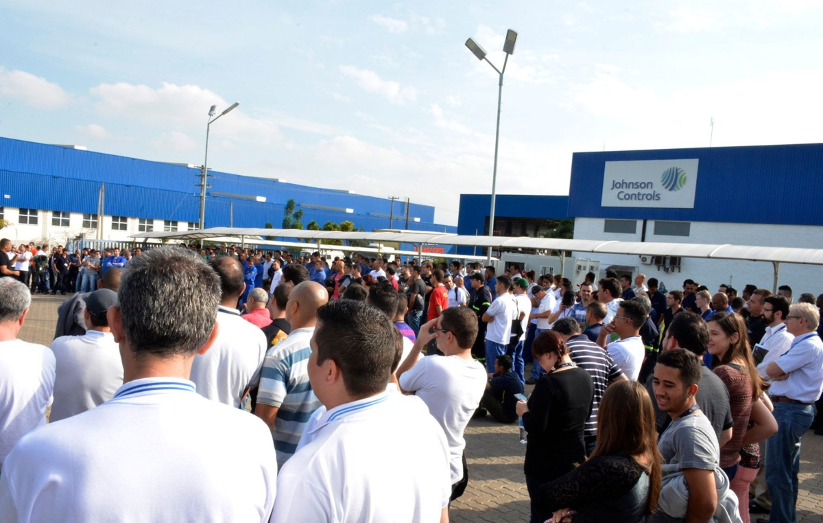 Assembleia na tarde desta quarta-feira reuniu os dois maiores turnos da fábrica (1º e 2º); trabalhadores dos outros dois turnos menores também foram convidados a participar