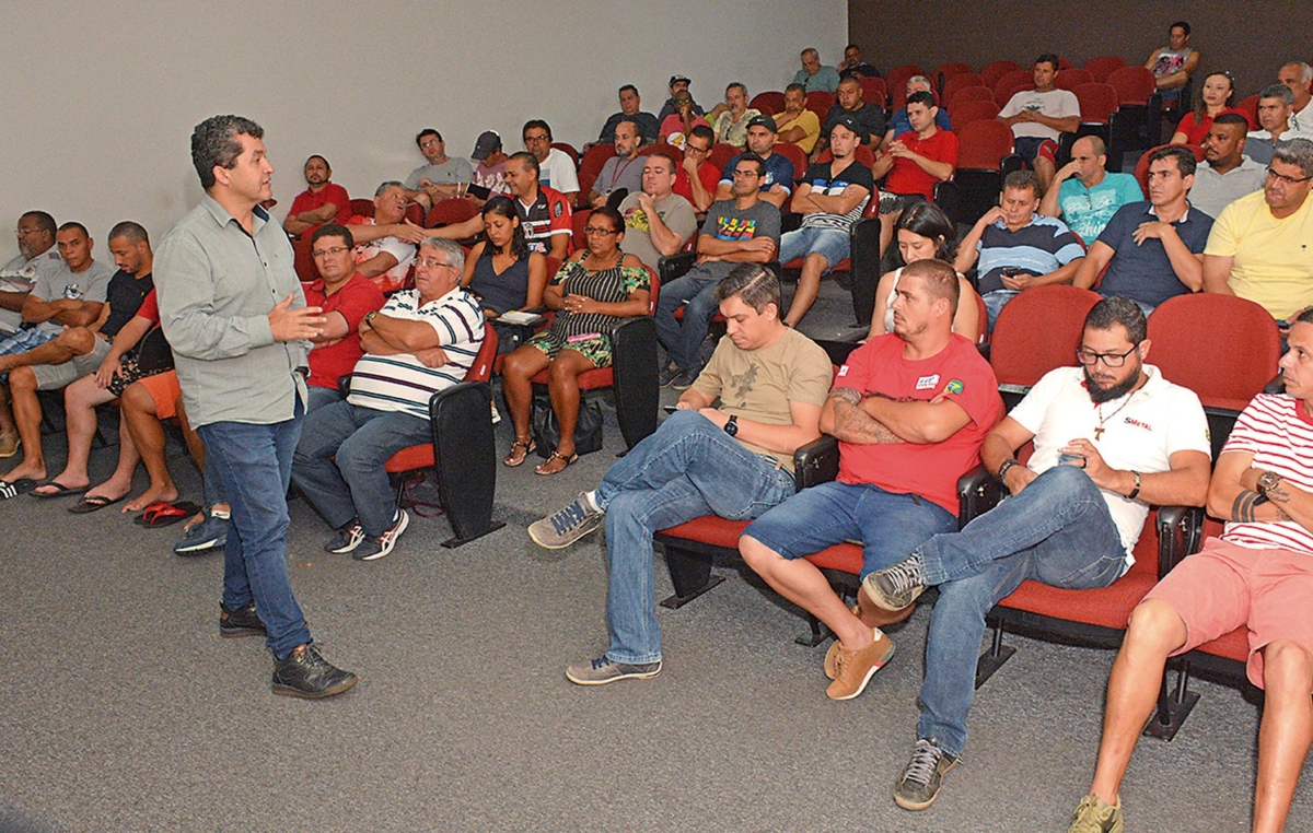 O secretário-geral da CUT-SP, João Cayres, esteve no Sindicato de Sorocaba para abordar o tema no último sábado, dia 9