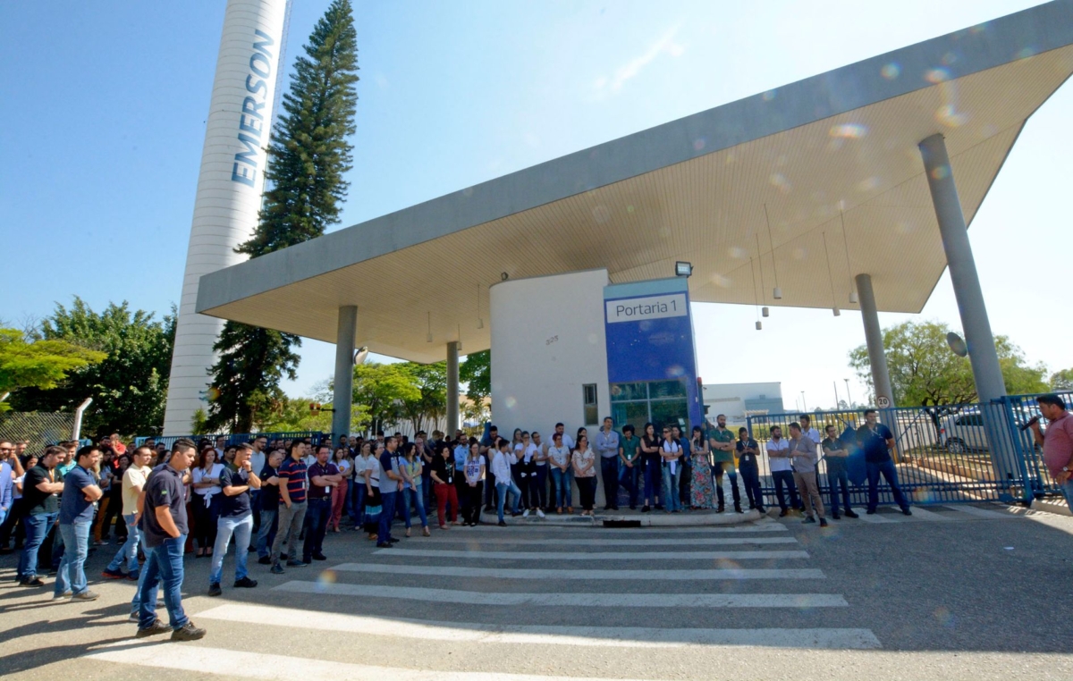 Assembleia na Emerson aconteceu na manhã desta sexta-feira, dia 4, e tratou também da Campanha Salarial