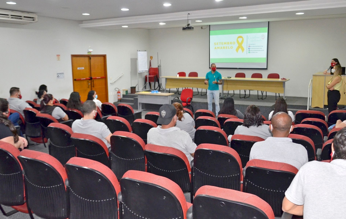 Palestra nesta terça, 15, teve o intuito de debater e orientar os funcionários e diretores do SMetal sobre situações que podem levar ao suicídio