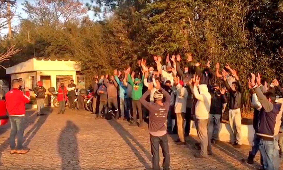 Por unanimidade, foi aprovada a realização de protestos caso os representantes do Grupo Metalvic não iniciem as negociações na próxima semana