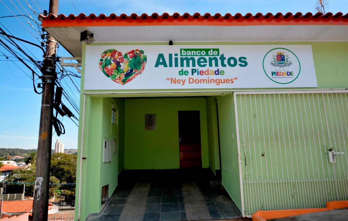 Banco de Alimentos de Piedade homenageia dirigente do SMetal