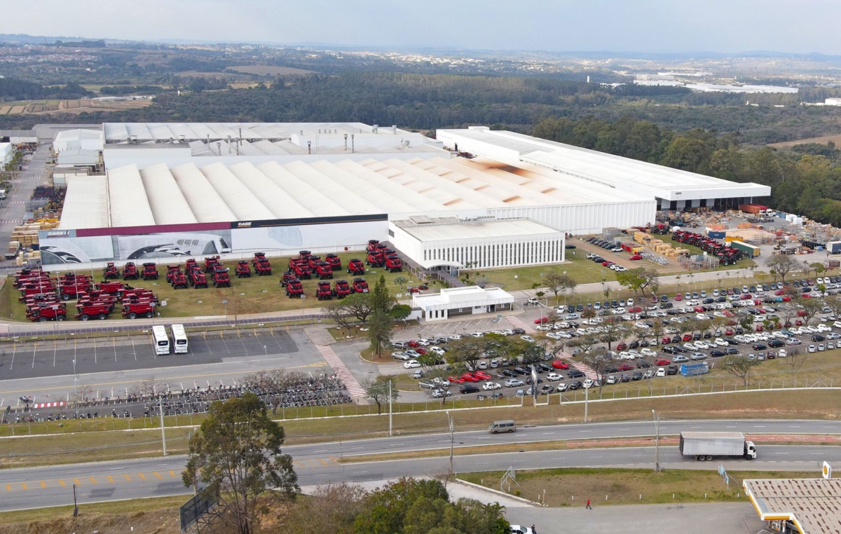 A CNH produz tratores, equipamentos e máquinas agrícolas e faz parte do Grupo 2 nas negociações da Campanha Salarial