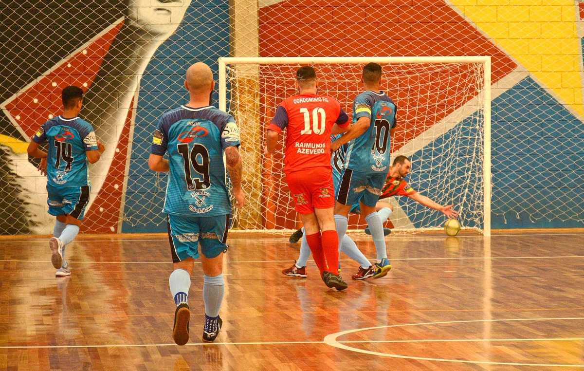 Os jogos da Taça Papagaio de Futsal acontecem no ginásio do Clube dos Metalúrgicos, que fica na Avenida Victor Andrew, 4100, no Éden